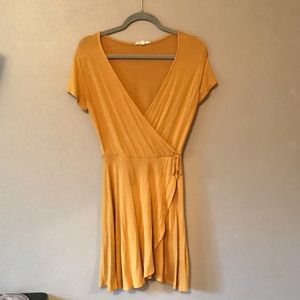 Mustard yellow Flowy dress